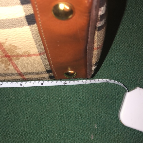 Burberry - Picture 14 of 15